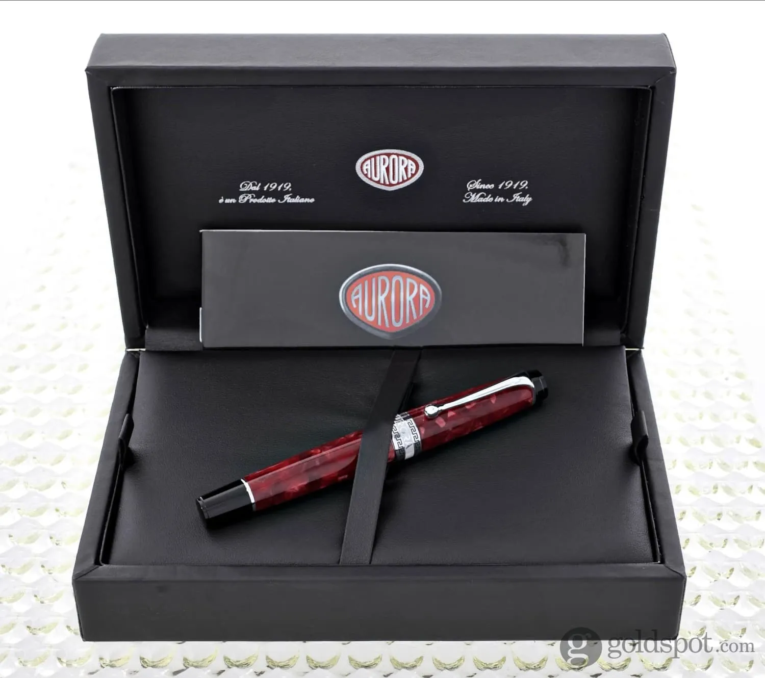 Aurora Optima Fountain Pen in Rossa Red with Chrome Trim - 14K Gold