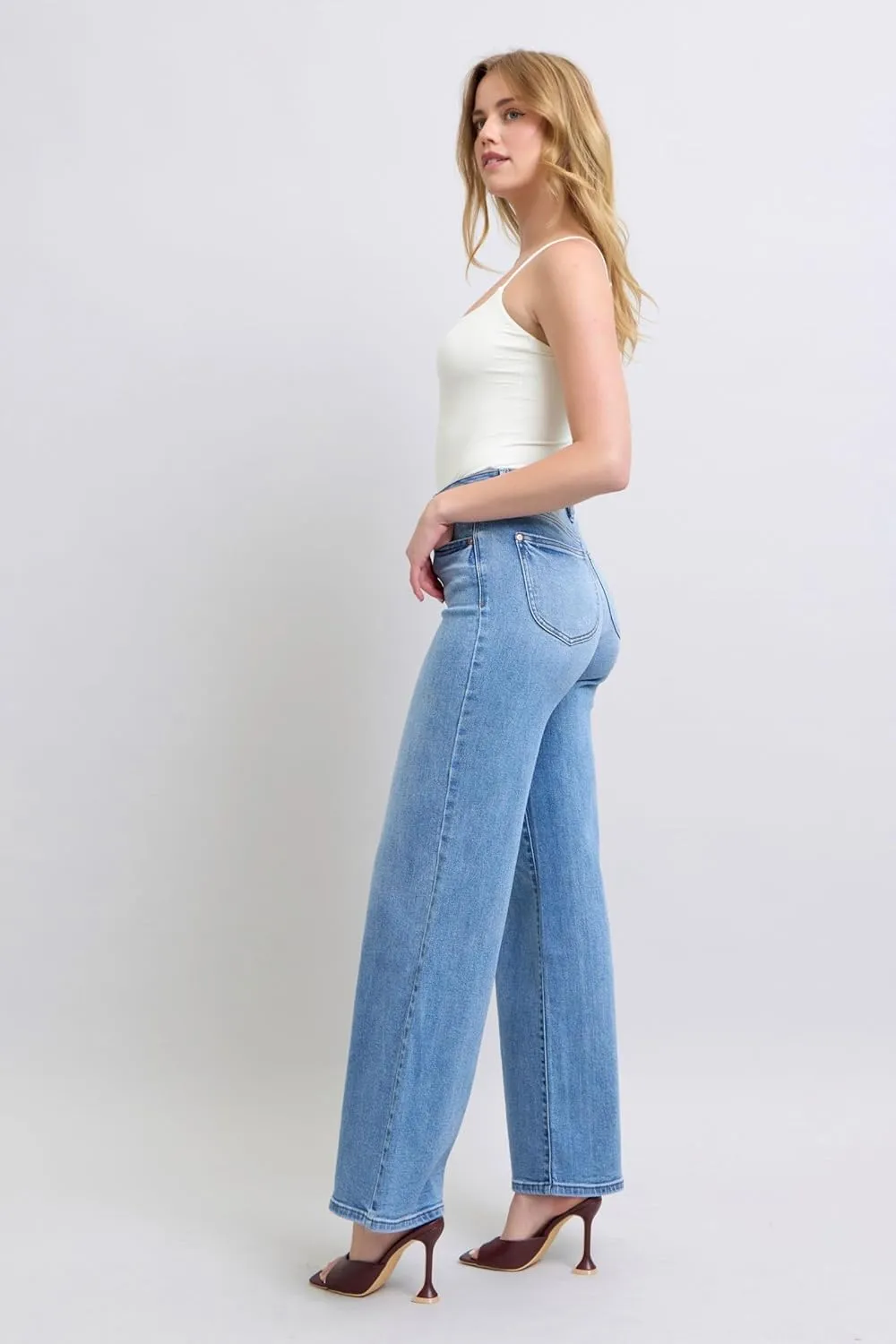 High-Waisted Vintage Wash Retro Wide Leg Jeans  Classic Comfort, Modern Flair-82625
