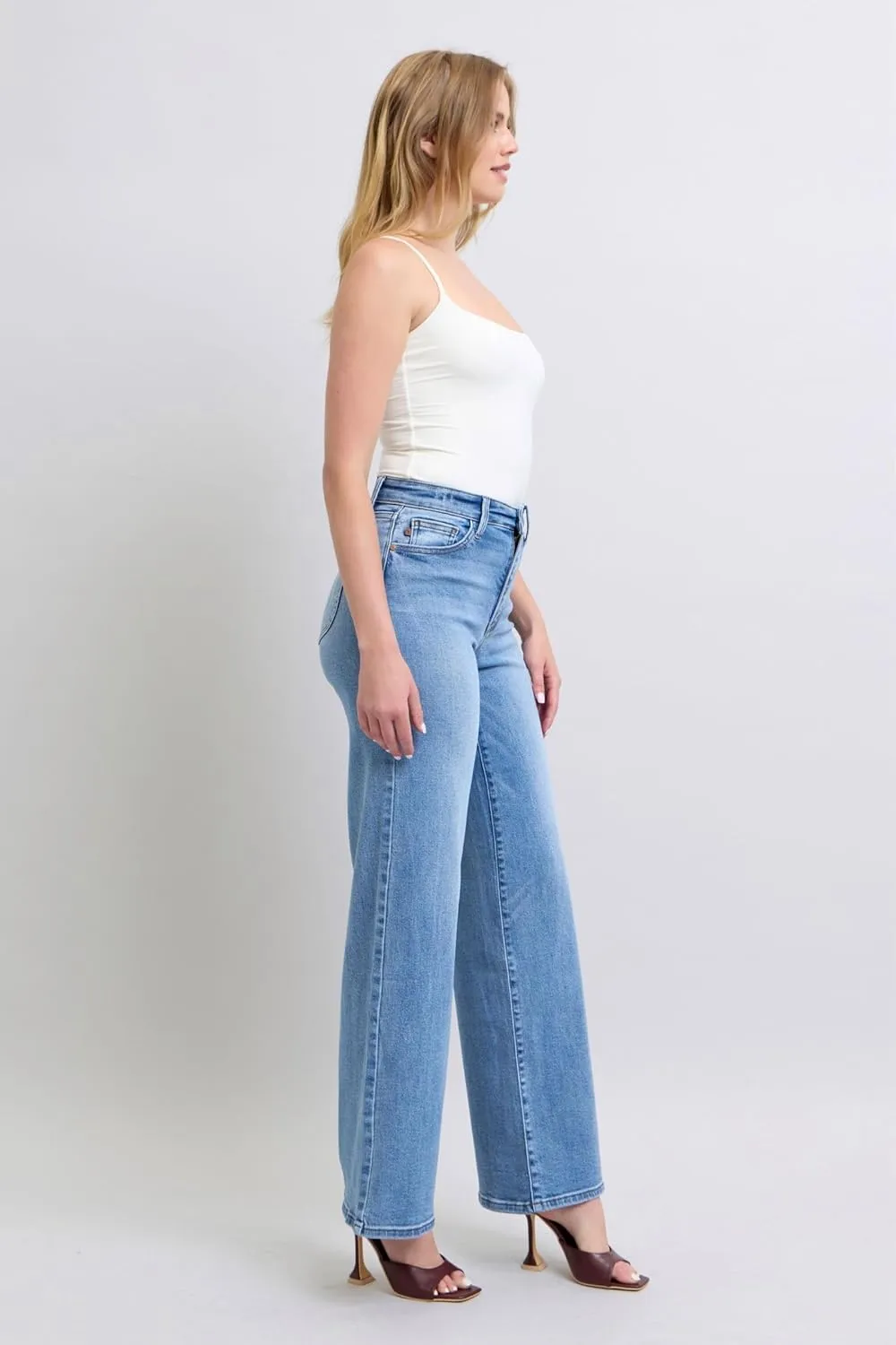 High-Waisted Vintage Wash Retro Wide Leg Jeans  Classic Comfort, Modern Flair-82625