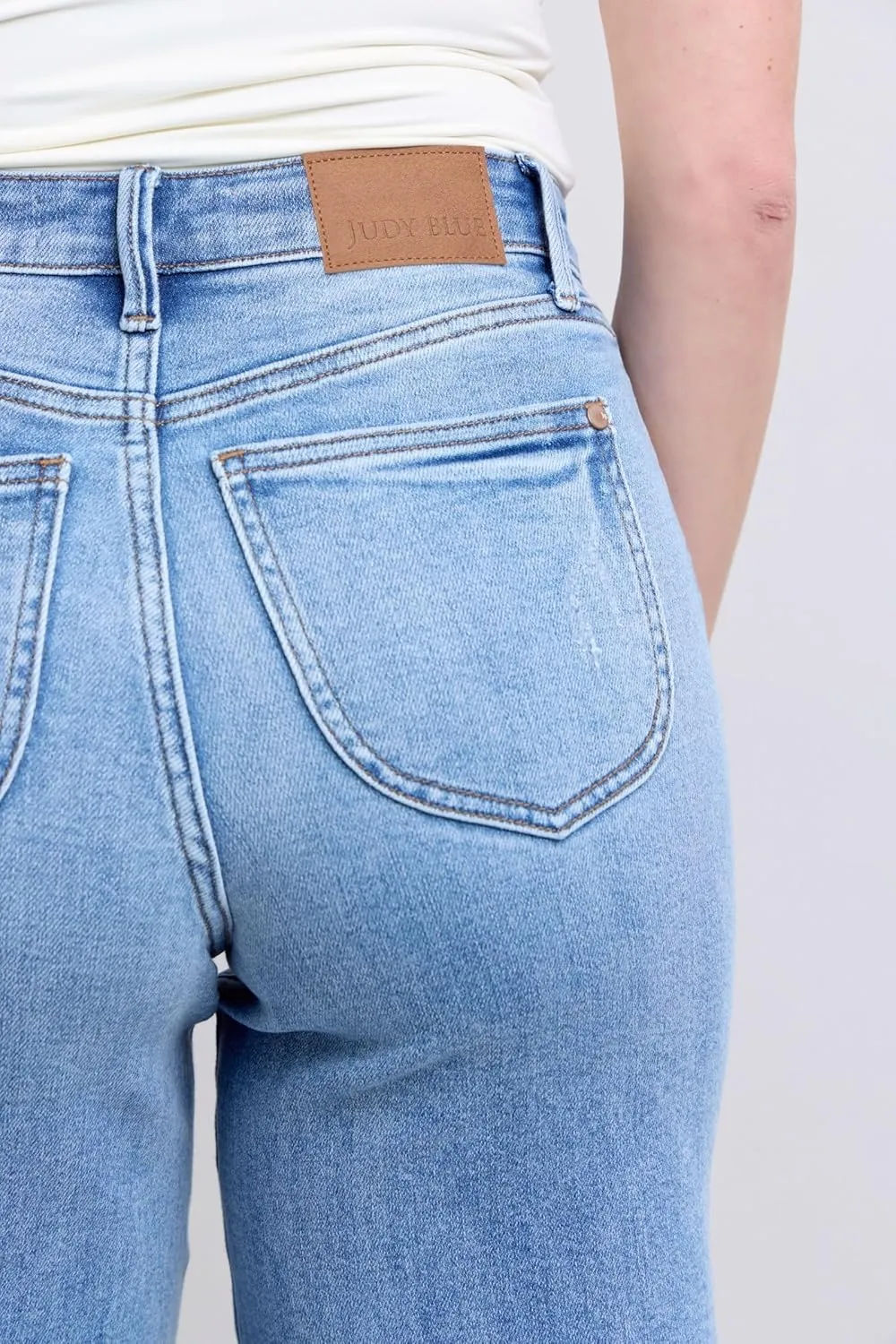 High-Waisted Vintage Wash Retro Wide Leg Jeans  Classic Comfort, Modern Flair-82625