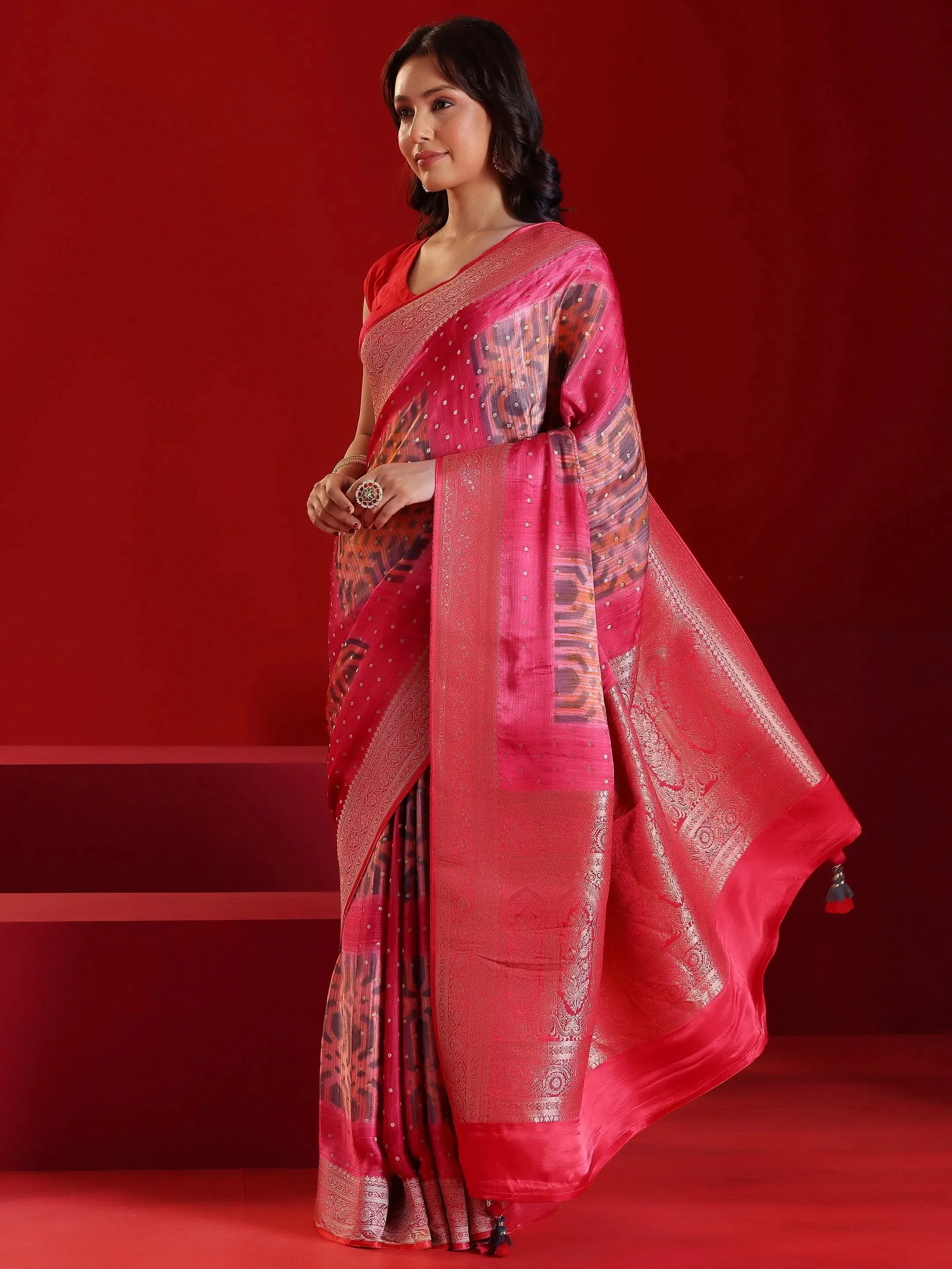 Jashvi Art Red Printed Satin Saree With Unstitched  Blouse Piece
