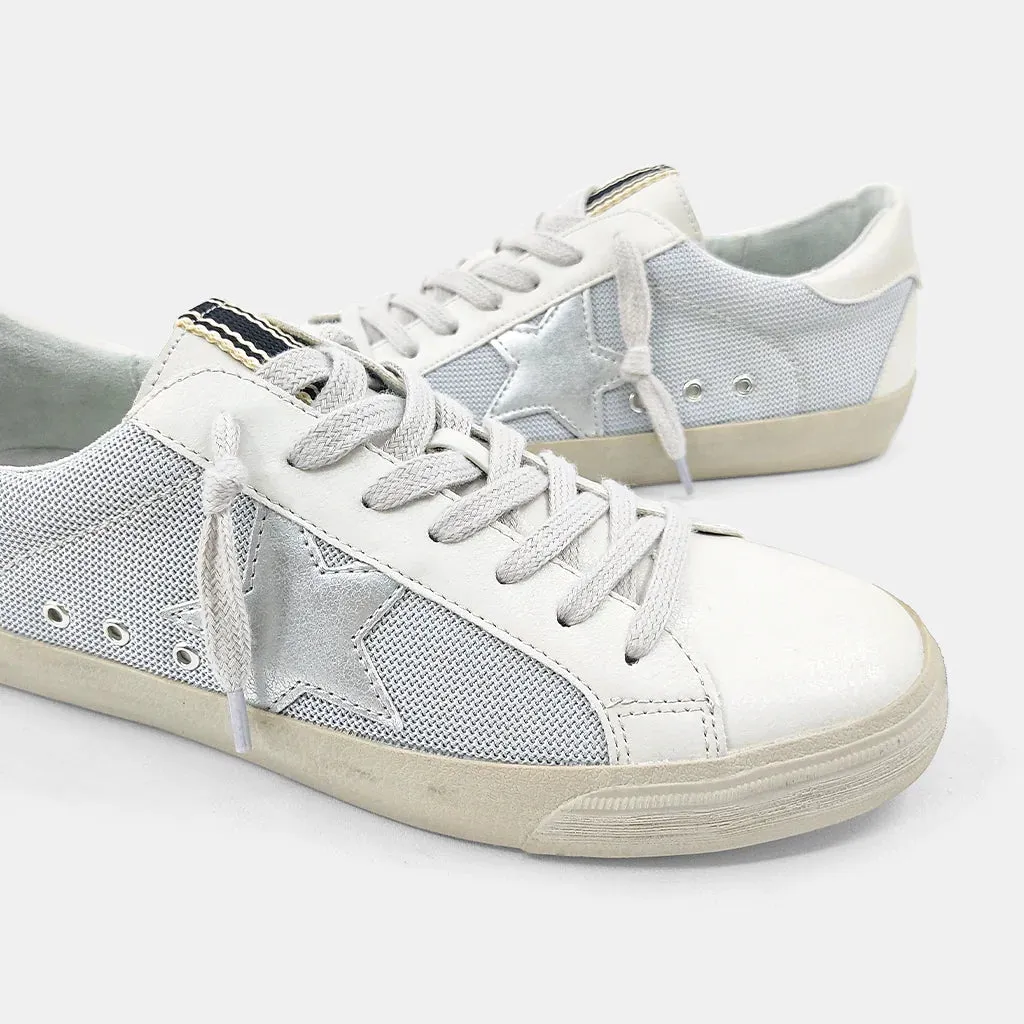 Pilar Low Top Sneaker
