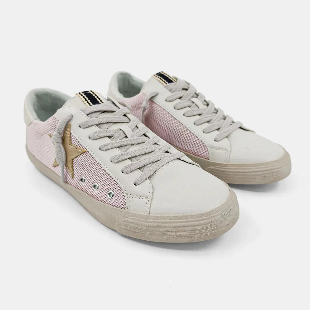 Pilar Low Top Sneaker