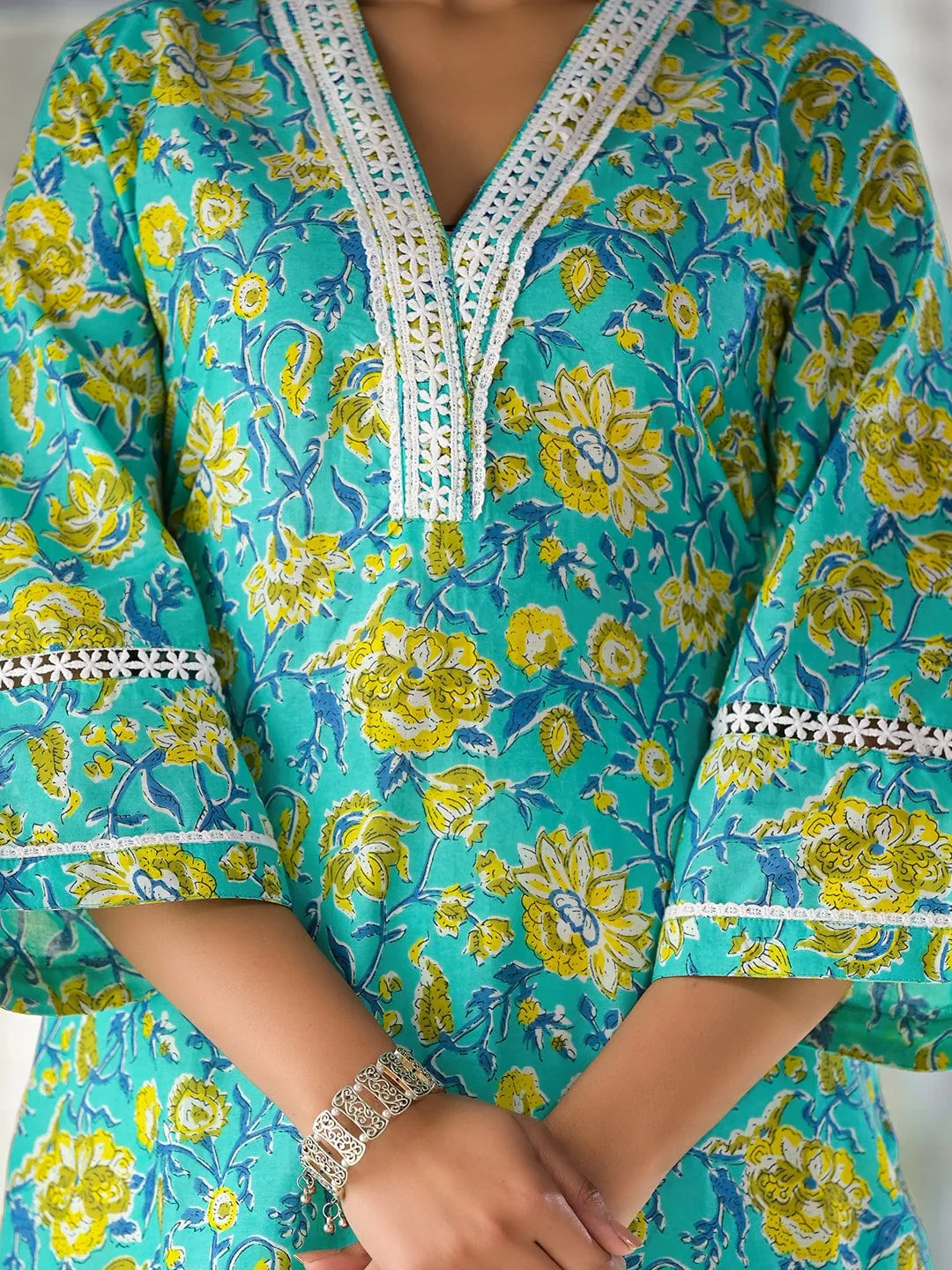 Sea Green Floral Printed Cotton Kurta With Threadwork