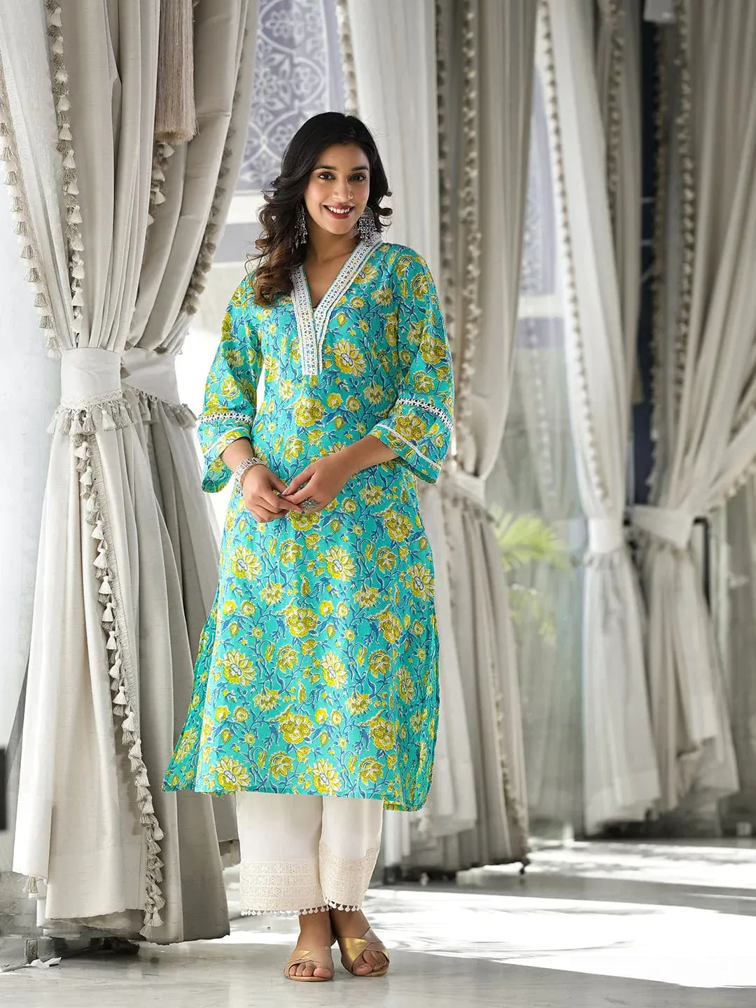 Sea Green Floral Printed Cotton Kurta With Threadwork
